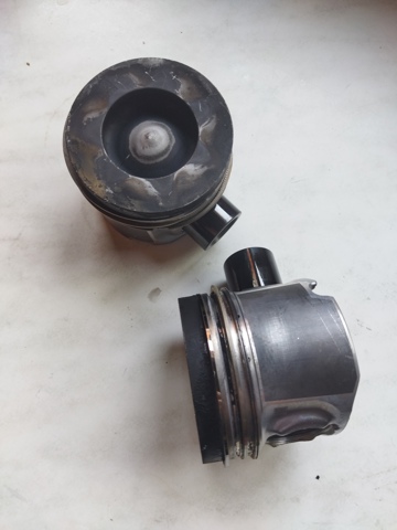 Поршень в сборе 11257812585 BMW
