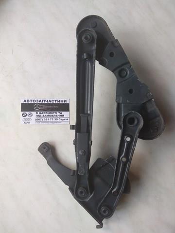 Петля капота, левая A1298800128 MERCEDES