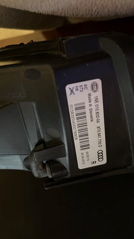 8T0941700D VAG Фара противотуманная правая купить в Чернигов