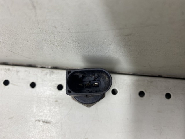 0261545008 BOSCH Датчик давления топлива купить в Полтава