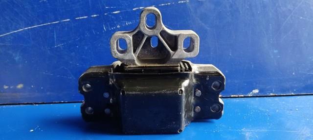 VAG 1K0199555 Левая подушка двигателя в наличии Украина