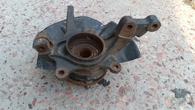 HYUNDAI 517152S000 Цапфа передняя левая в наличии Черкассы
