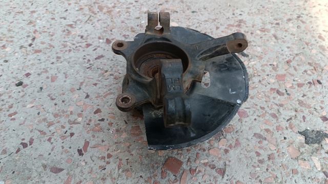 HYUNDAI 517152S000 Цапфа передняя левая в наличии Полтава
