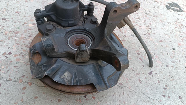51716-2D110 Hyundai/Kia Цапфа (поворотный кулак) передний правый