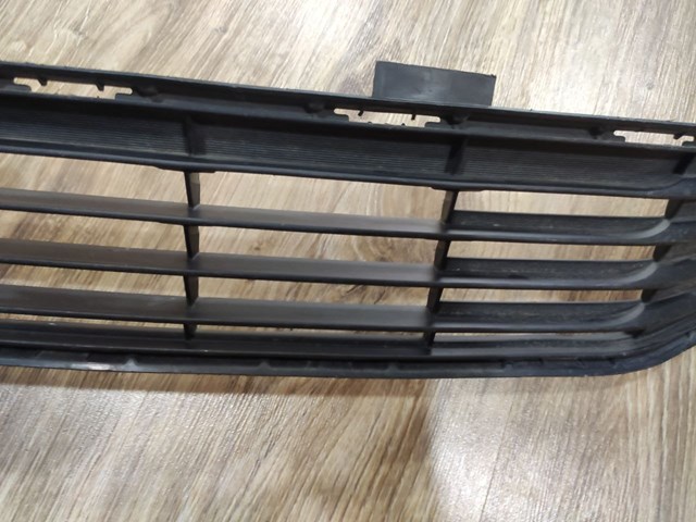 TOYOTA 5311233120 Решетка бампера переднего в наличии Киев