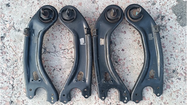 552803R000 HYUNDAI Рычаг (тяга) задней подвески продольный нижний правый купить в Ровно