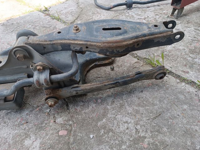555102W010 HYUNDAI купить в Ужгород