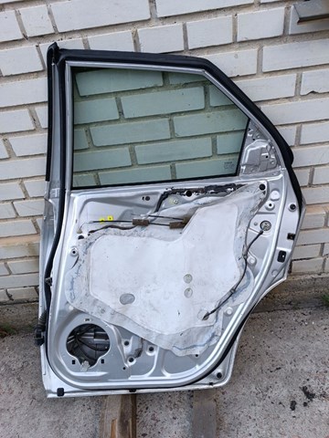 67510SMGE00ZZ HONDA Дверь задняя правая купить в Одесса