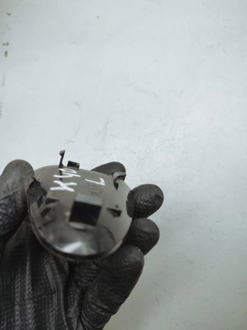 TOYOTA 6928433040C0 Облицовка внутренней ручки двери передней левой в наличии Черкассы