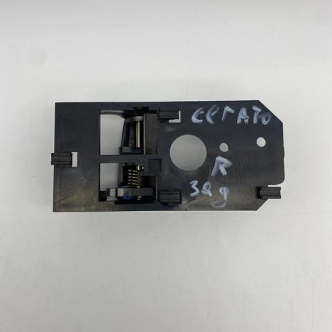 HYUNDAI 82623LD000 Ручка двери задней внутренняя правая в наличии Черкассы