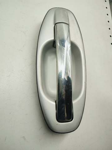 Ручка задней двери наружная, правая 8366026000 HYUNDAI