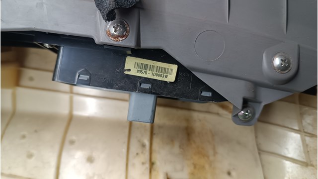 HYUNDAI 935751D0003W в наличии Ирпень