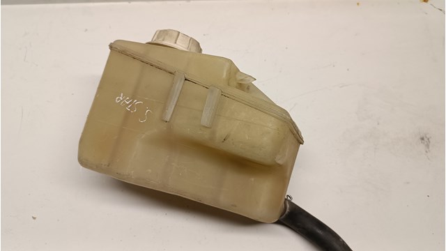 MR911560 MITSUBISHI Бачок системы охлаждения расширительный купить в Запорожье
