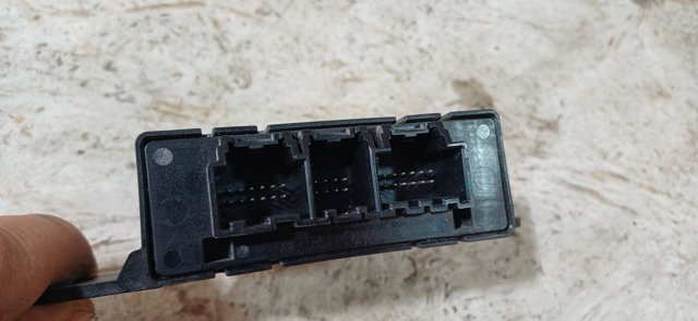 104847600D TESLA купить в Павлоград