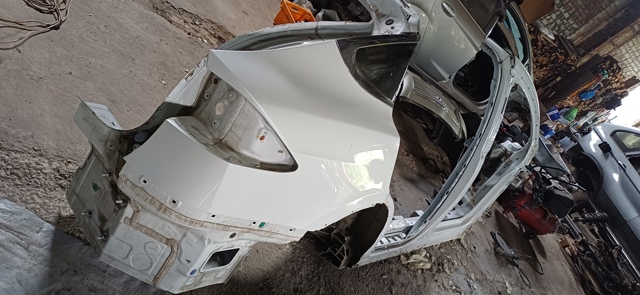 1073168S0B Крыло заднее правое купить Львов