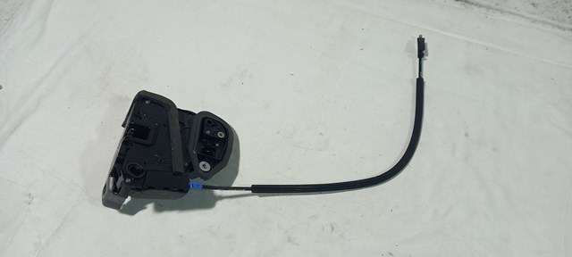 Замок задней левой двери 13598364 GM