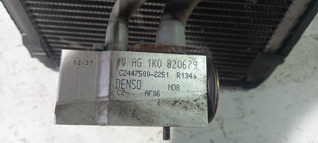 Клапан расширительный 1K0820679 VAG
