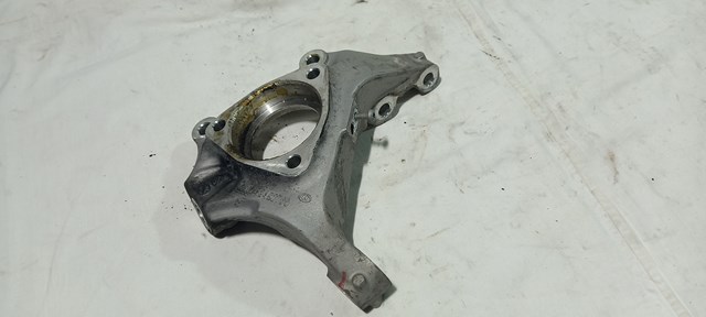 Цапфа поворотная левая 42492765 GM