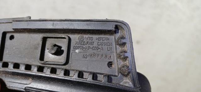 42562283 GM Уплотнитель двери передней левой (на двери) купить в Ужгород