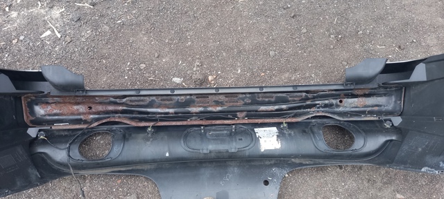 Усилитель бампера заднего 51128250415 BMW