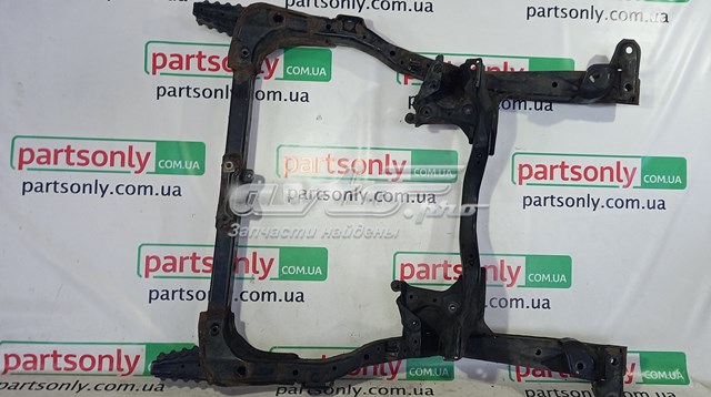 Кронштейн передней балки 57755AJ000 SUBARU
