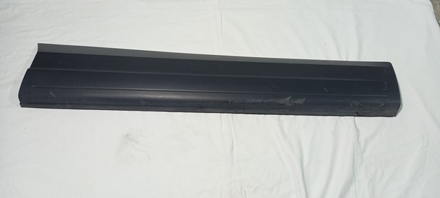 Молдинг двери передней правой 5N0854940A VAG