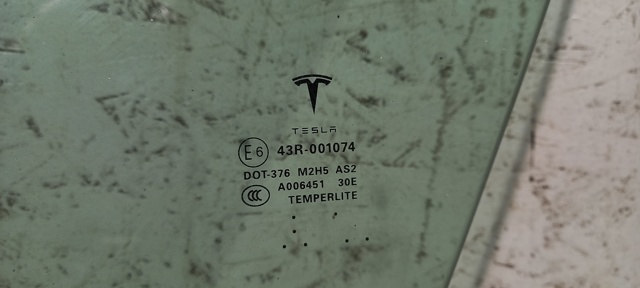 600654700E TESLA Стекло двери передней левой купить в Житомир