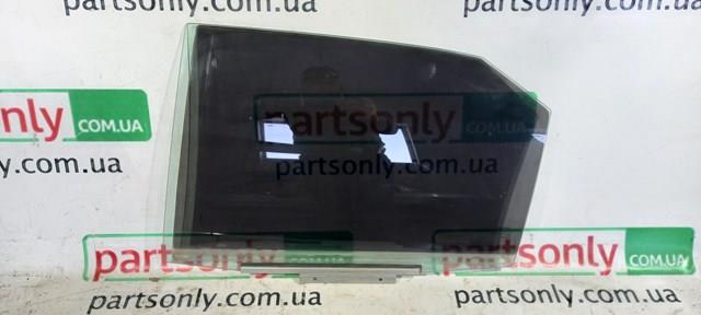 Стекло заднее левое 6810406260 TOYOTA