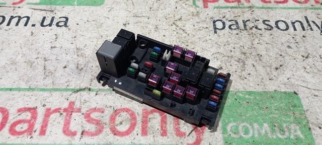 Монтажный блок предохранителей 82241SC020 SUBARU