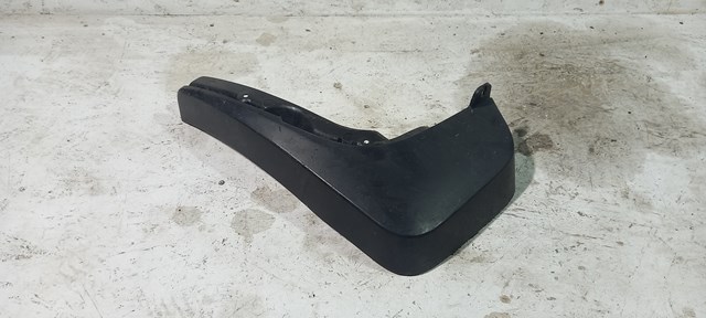 Брызговики задние, комплект 8R0075101A VAG