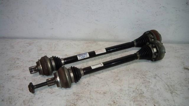 Полуось задняя, правая 8W0501204J VAG