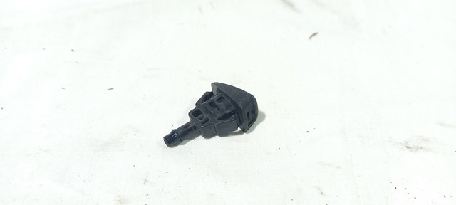 Форсунка омывателя лобового стекла 95429754 GM