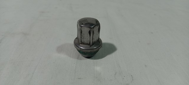 Гайка колесная 9599297 GM