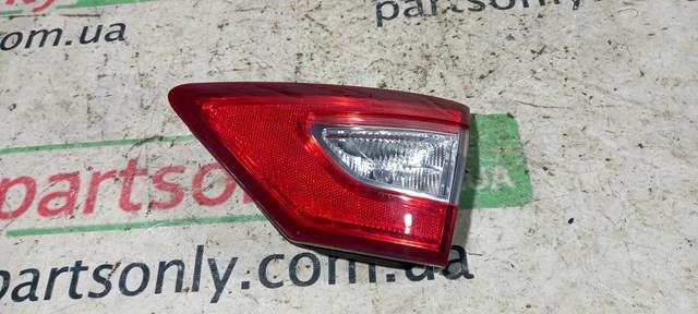 Фонарь задний внутренний правый DS7313A602AD FORD