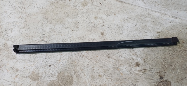 FORD DS7Z5425861B Уплотнитель стекла двери задней левой внутренний (планка) в наличии Днепр