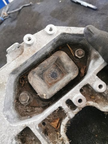 NISSAN 112543ZU0A в наличии Ровно