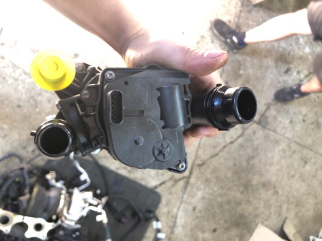 11539468426 BMW Корпус термостата купить в Винница