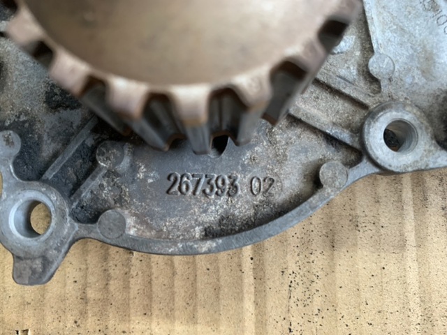 FORD 1364681 Помпа в наличии Чернигов