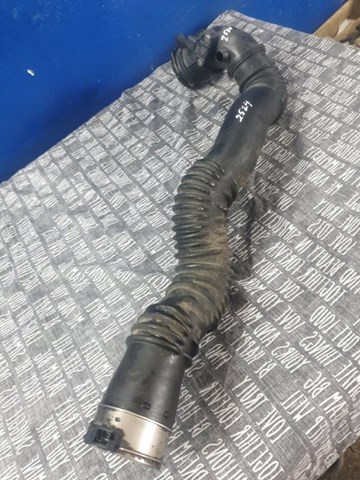 Шланг интеркуллера 13717612096 BMW
