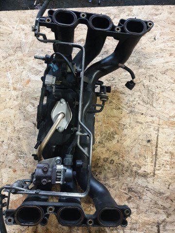 Впускной коллектор 14001AB880 SUBARU