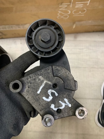 Натяжитель приводного ремня 1690293 FORD