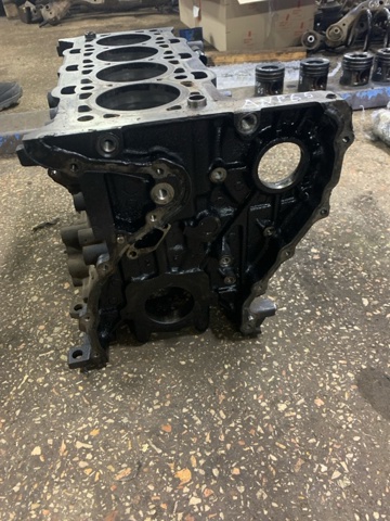 211002F760 HYUNDAI Блок цилиндров двигателя купить в Полтава