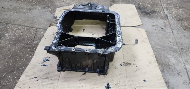Поддон масляный картера двигателя, верхняя часть 215102F004 HYUNDAI
