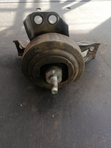 HYUNDAI 218102P950 Подушка (опора) двигателя правая в наличии Житомир