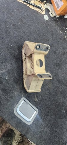 HYUNDAI 218323E384 Подушка (опора) двигателя левая в наличии Павлоград