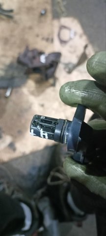 Датчик положения распредвала 22056AA240 SUBARU