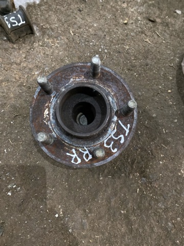 Ступица задняя (шпиндель) 2236121 FORD