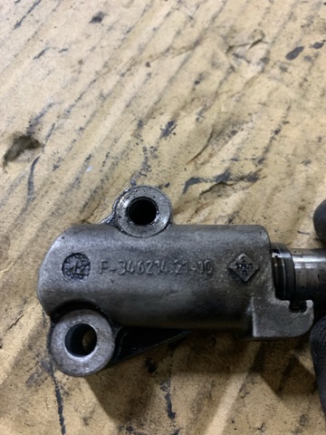 Рокер клапана 241702A100 HYUNDAI
