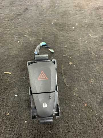 Кнопка аварийного сигнала 252100502R RENAULT