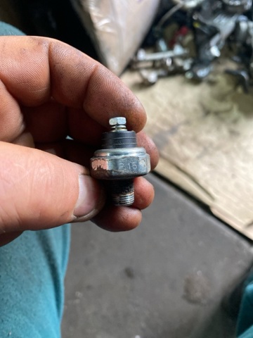 25240KA050 SUBARU Датчик давления масла купить в Ирпень
